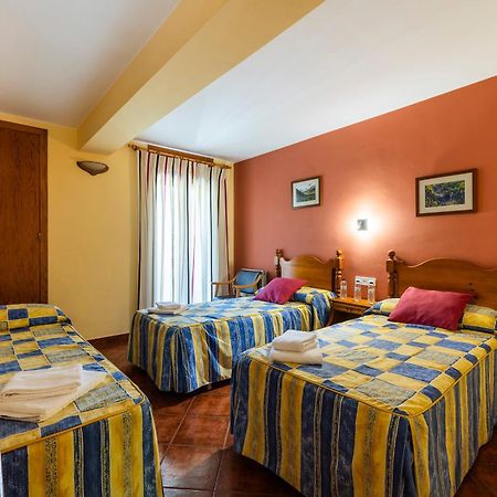 Hostal Panart Bielsa Bagian luar foto