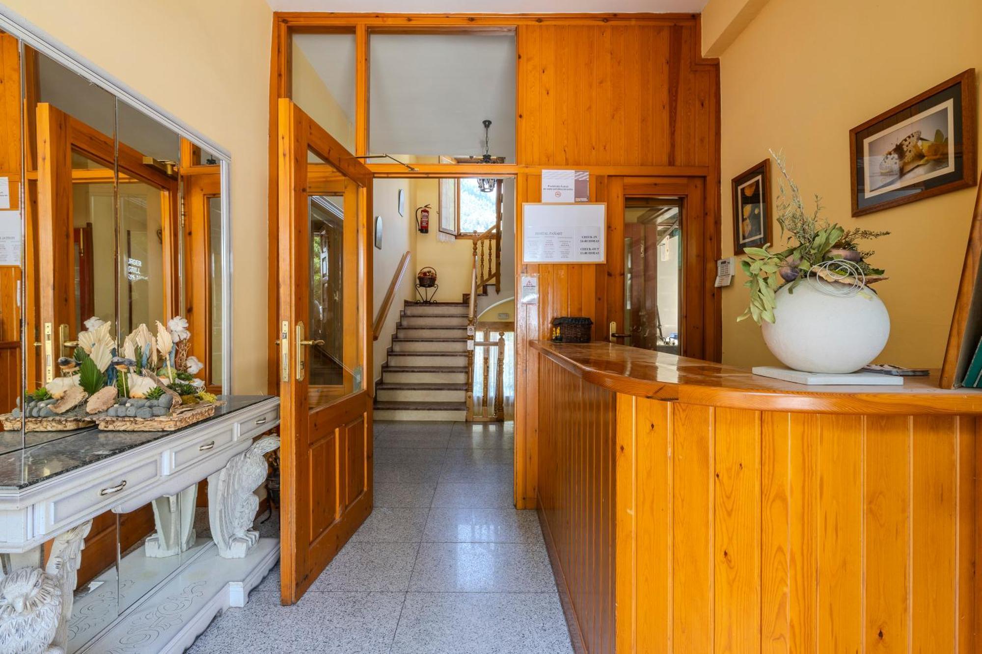 Hostal Panart Bielsa Bagian luar foto